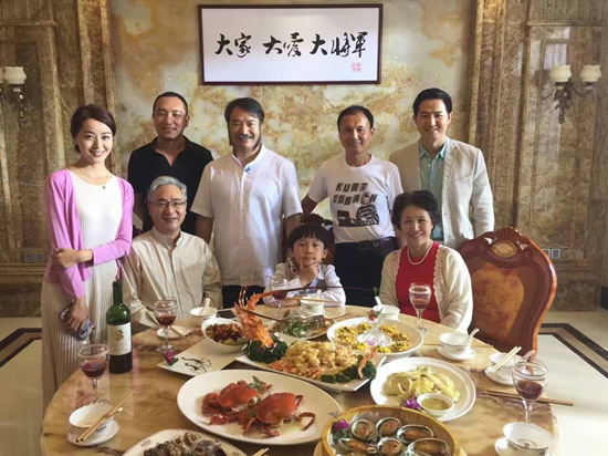 央視廣告第三波——將軍陶瓷董事長柳朝陽先生驚喜現身廣告拍攝現場
(圖6)